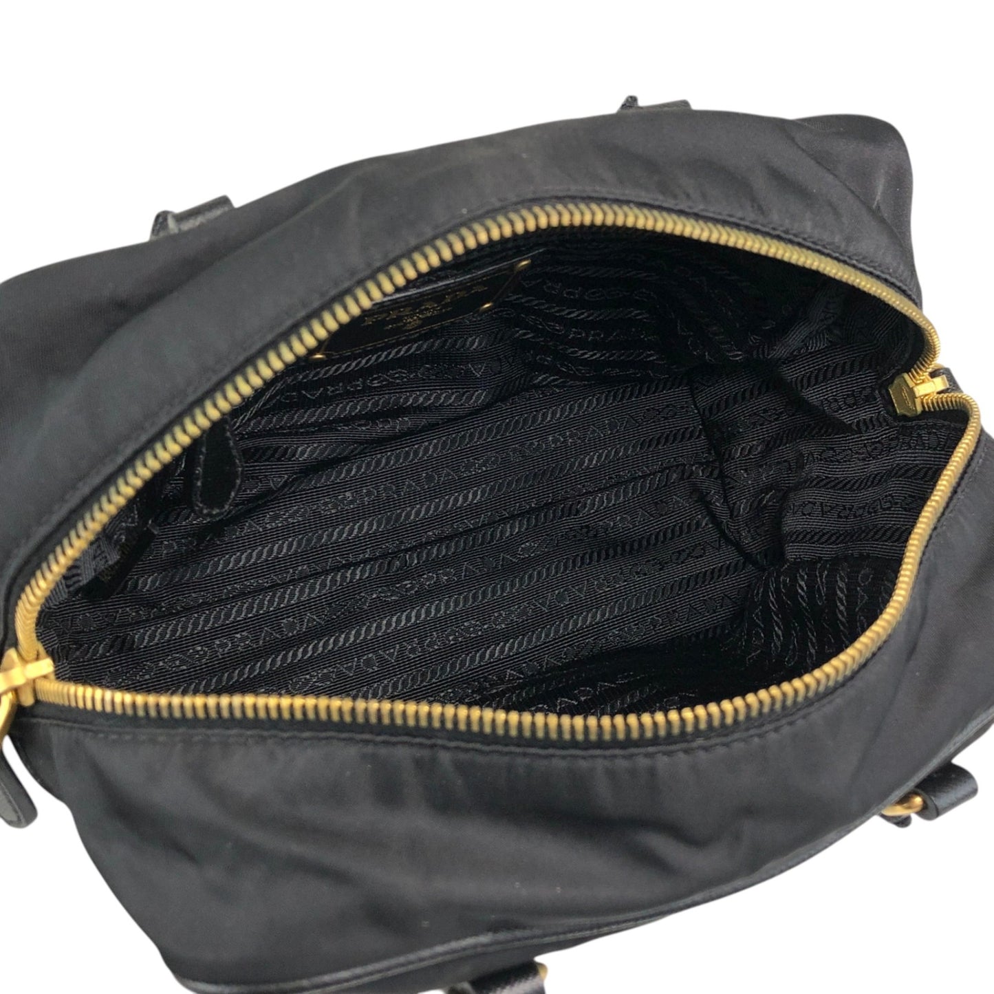 PRADA Triangle Logo Two-way Small Boston bag Shoulder bag Black Vintage 8z5ju7