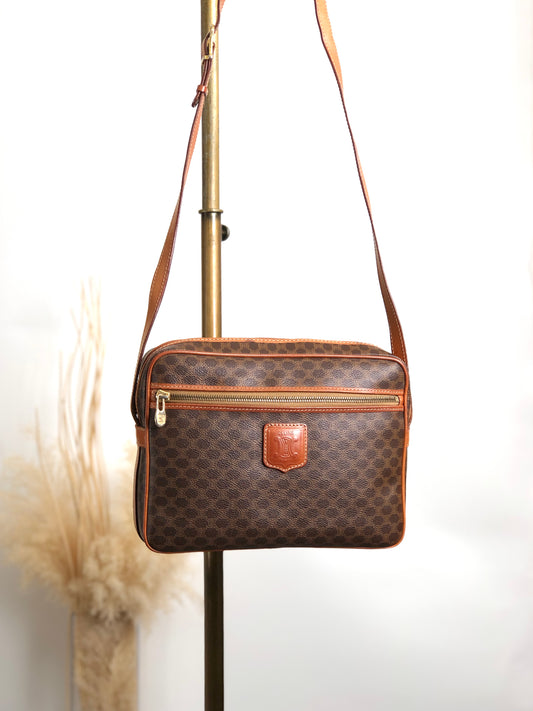 CELINE Macadam Blason Shoulder bag Brown Vintage jbdzhb