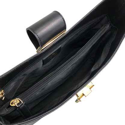 Salvatore Ferragamo Gancini Shoulder bag Black Vintage vn6tps