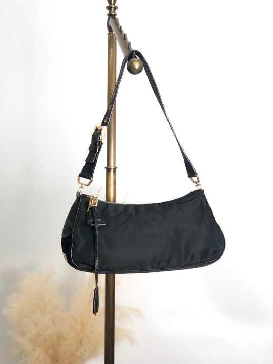 PRADA Triangle Logo Padlock Shoulder bag Black Vintage diw6aj