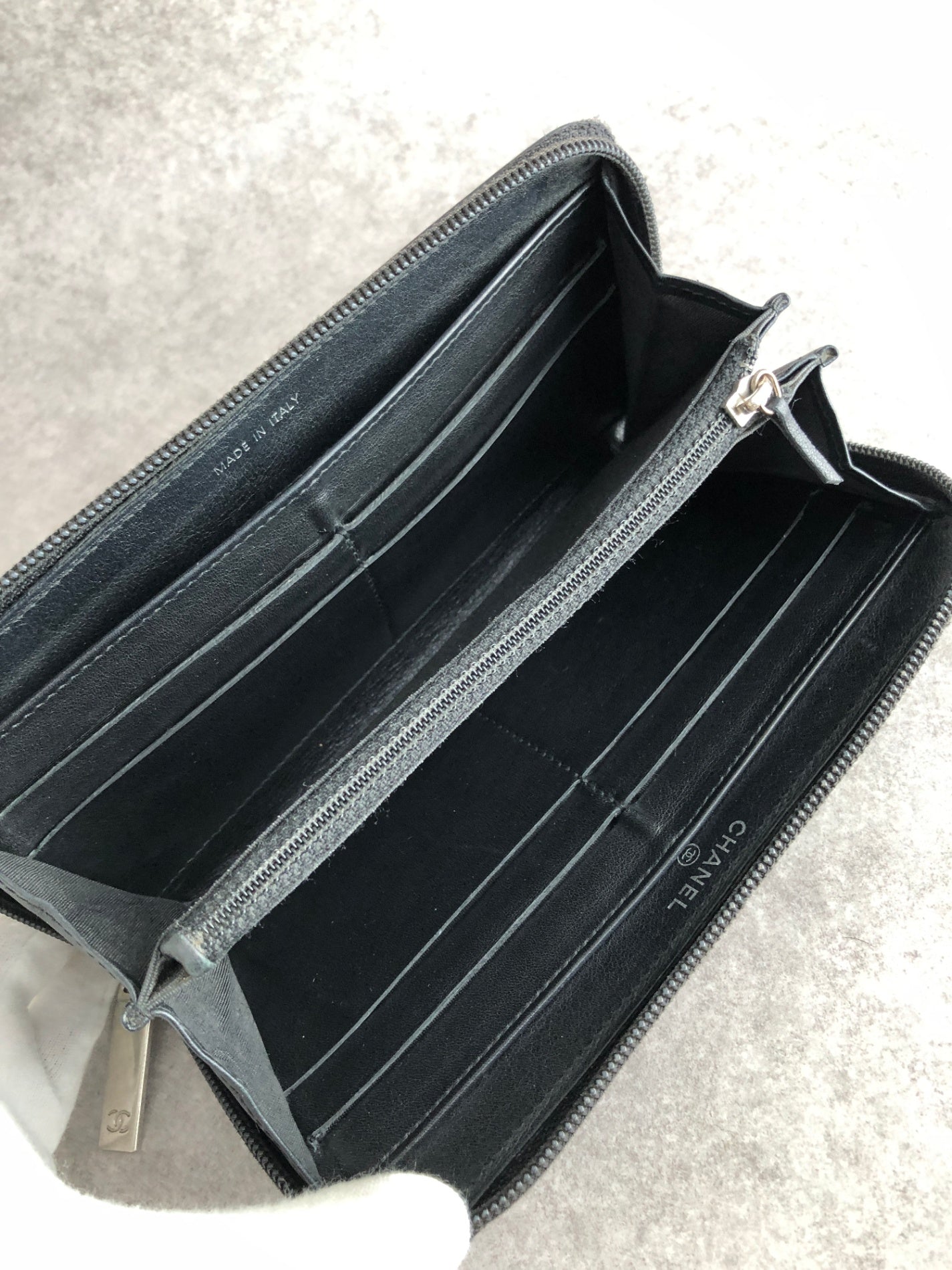 CHANEL Coco Mark Long Wallet Black Vintage cvjxwf