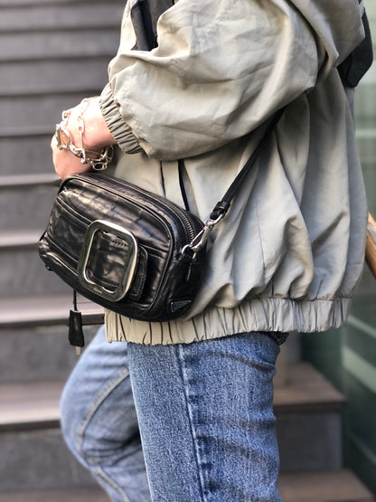 PRADA Buckle Shoulder bag Black Vintage cdnxfz