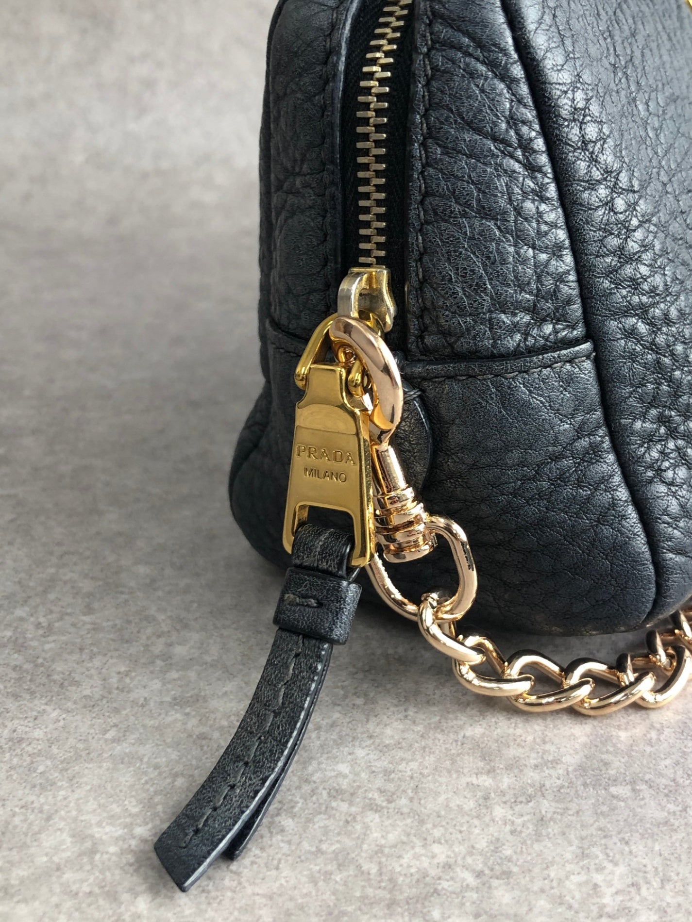 PRADA Logo Small Chain Handbag Navy Vintage vycuvh