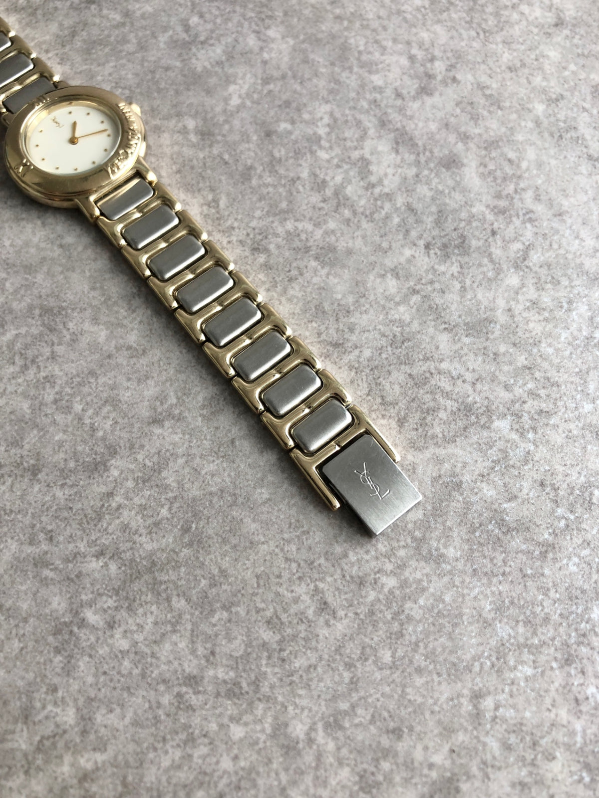 Yves Saint Laurent YSL Logo Quartz Watch Silver×Gold Vintage hjy4bn
