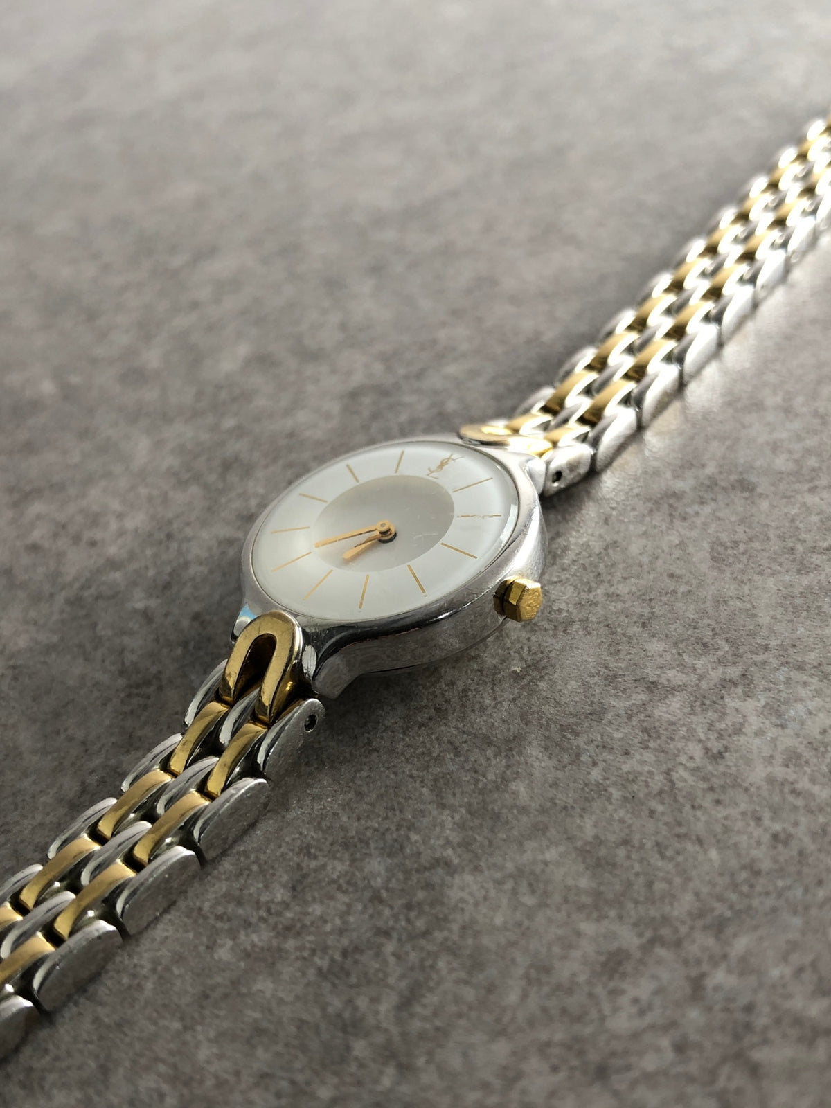 Yves Saint Laurent YSL Logo Quartz Watch Gold×Silver 5421-H08070 Vintage nmsz84