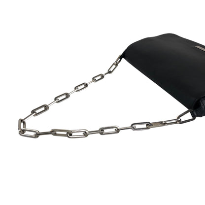 GUCCI Logo Chain Shoulder bag Black Vintage tjescz