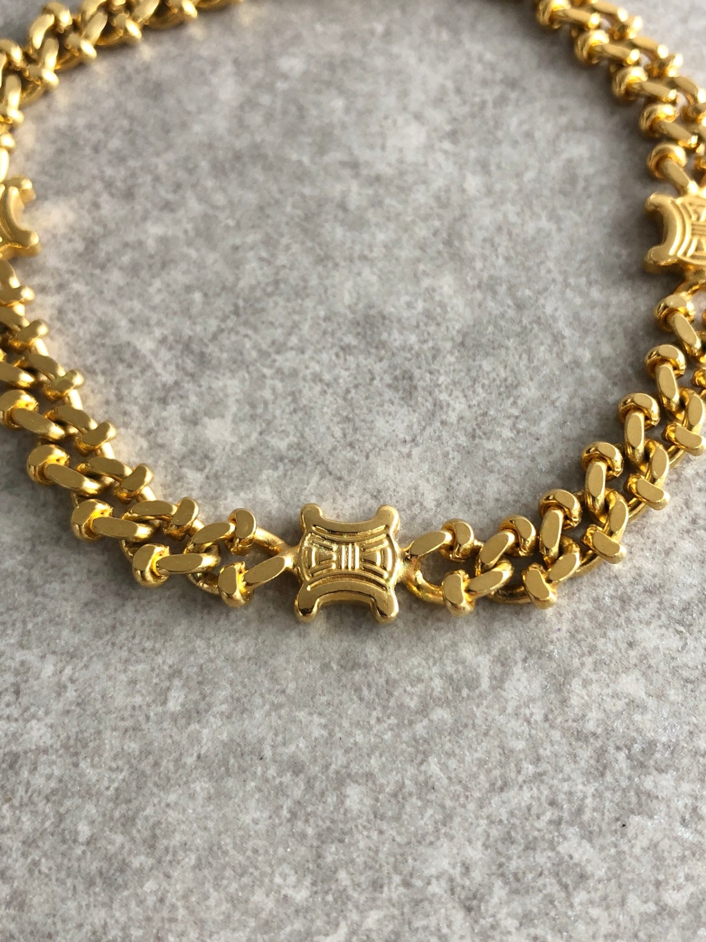 CELINE Blason Bracelet Gold Vintage dev4x7
