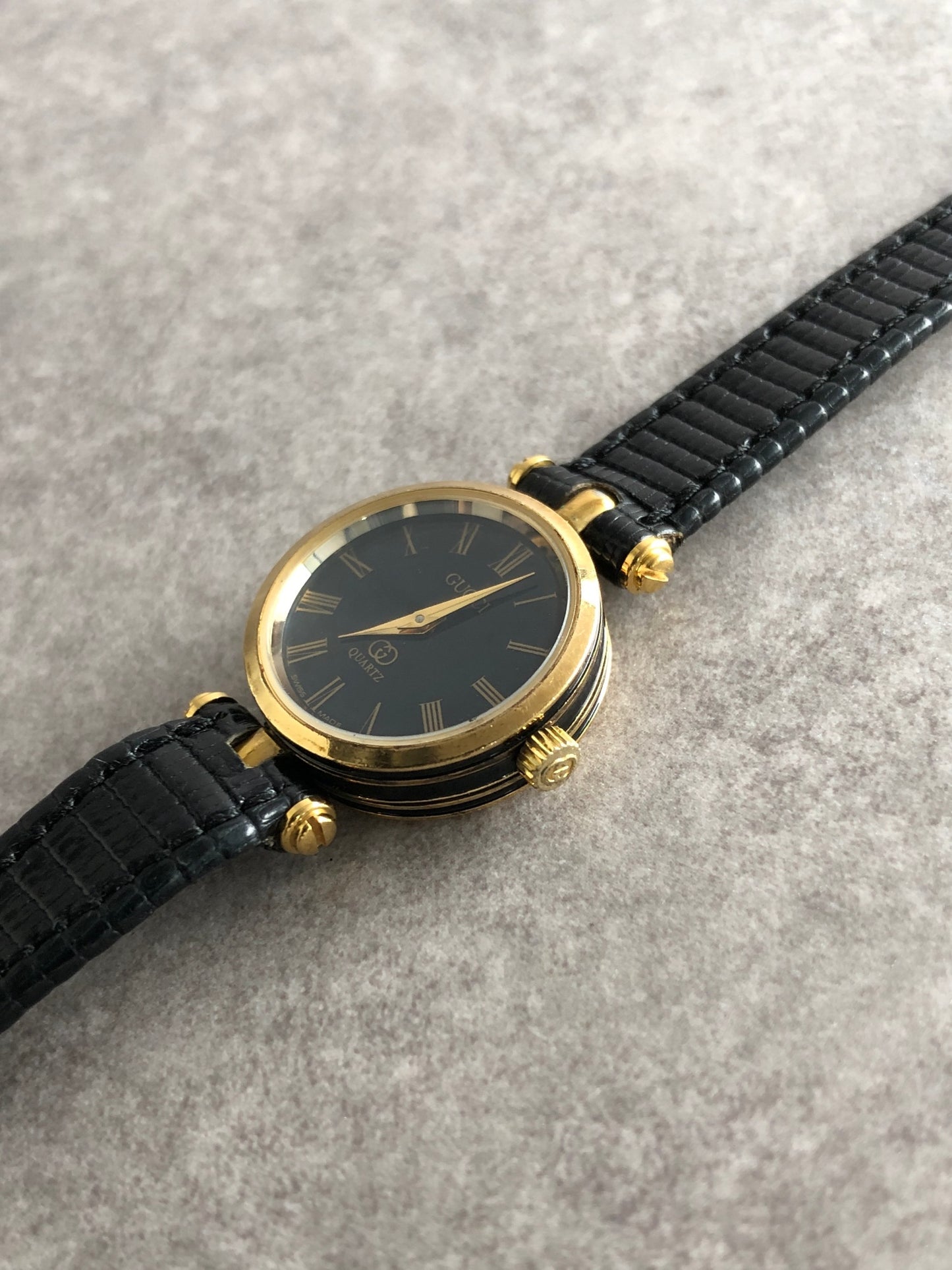 GUCCI Logo Watch Black×Gold Vintage 5b3ugy
