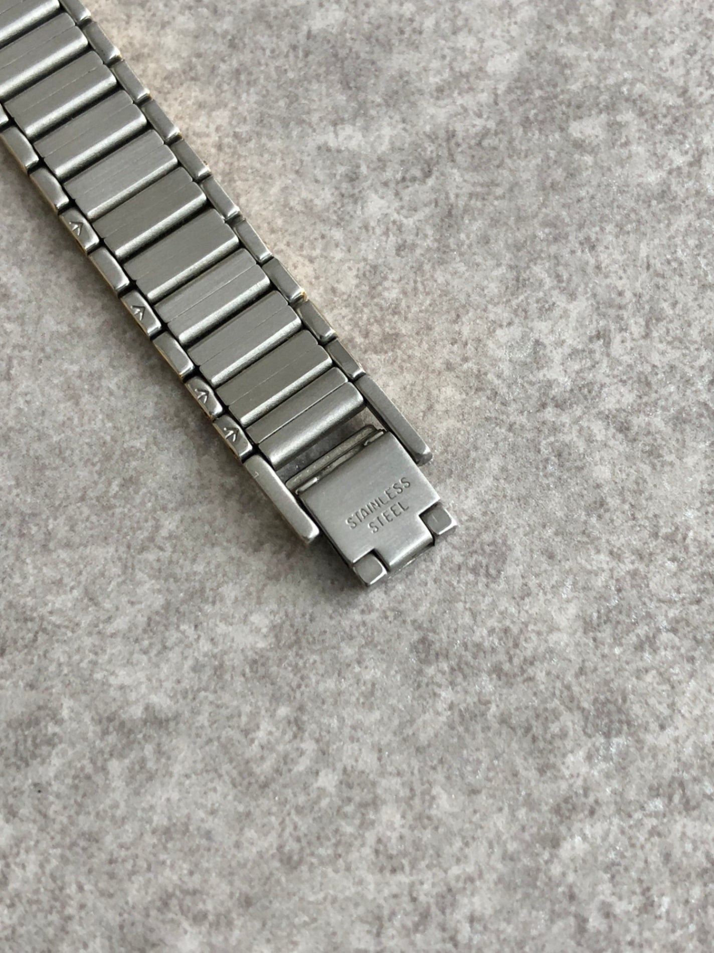 Yves Saint Laurent YSL Logo Quartz Watch Silver×Gold Vintage uevfdd