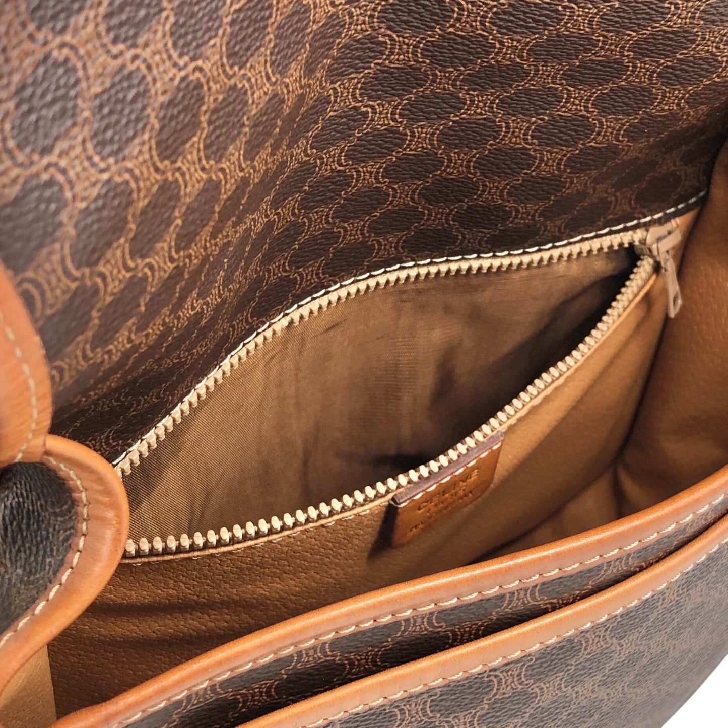 CELINE Macadam Blason Front Buckle Shoulder bag Brown Vintage v3jfnr