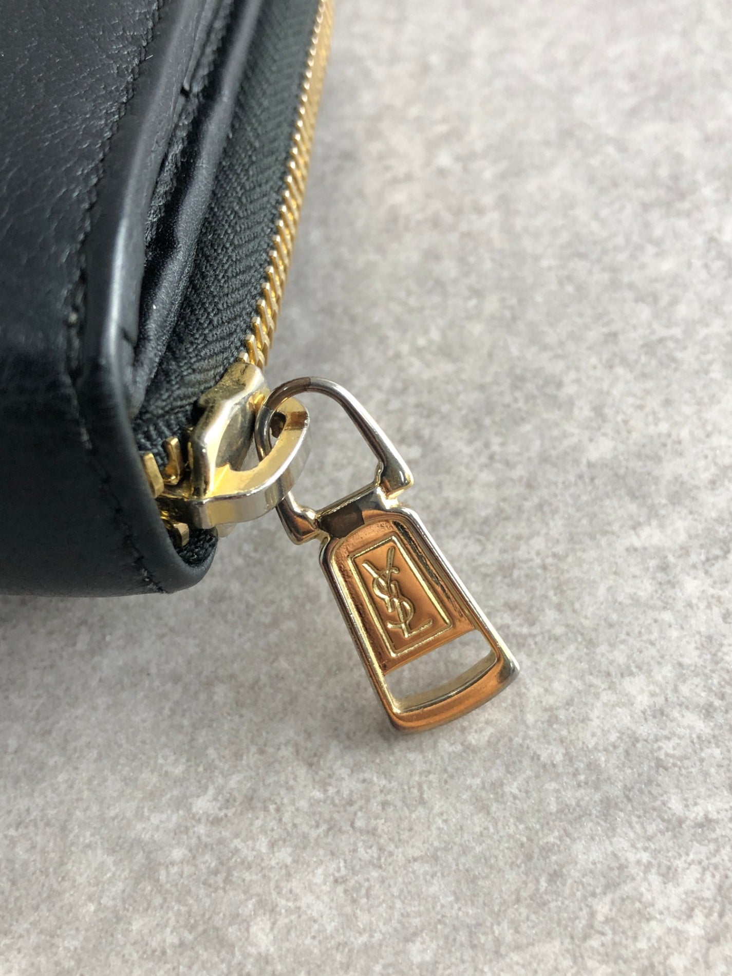 Yves Saint Laurent YSL Logo Folded Wallet Black Vintage xjddhr