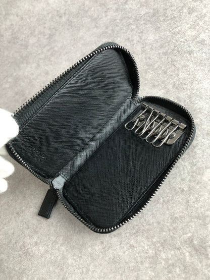 PRADA Logo Embossed Key Case Black Vintage f2x3fr