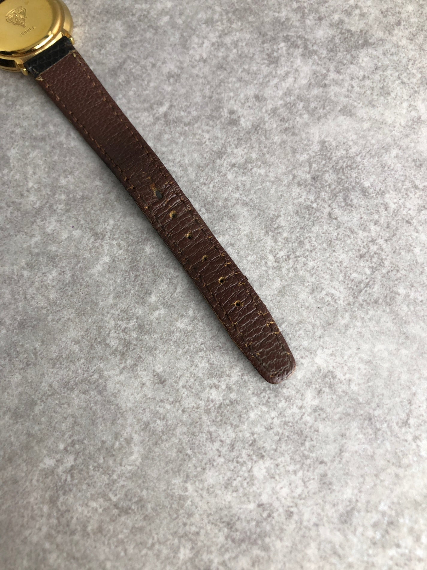 GUCCI Logo Watch Black 3000L Vintage upizt7