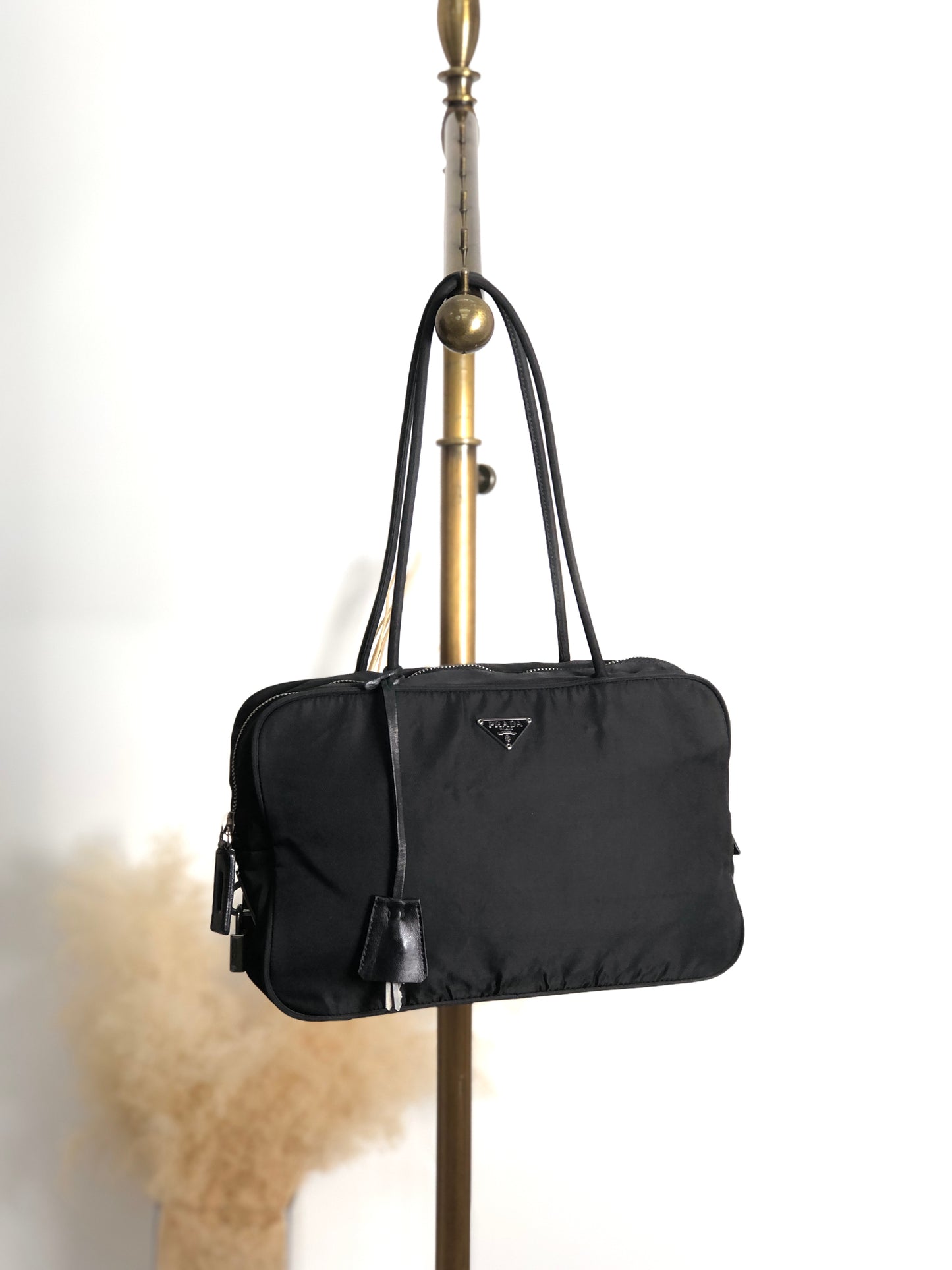 PRADA Tessuto Triangle Logo Handbag Black Vintage w7yvkr