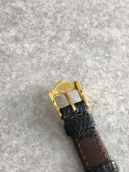GUCCI Logo Watch Black 3000L Vintage upizt7