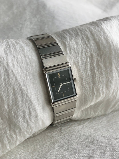 Yves Saint Laurent YSL Logo Quartz Watch Silver 2200-221362 Vintage nbbdz8