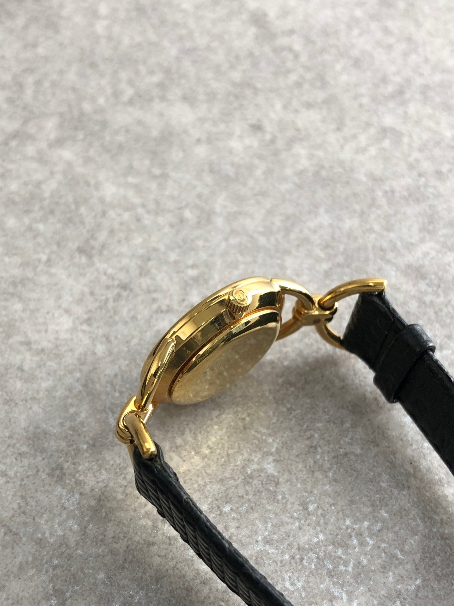 GUCCI Quartz Watch Black 6000.2l Vintage x5a7k2