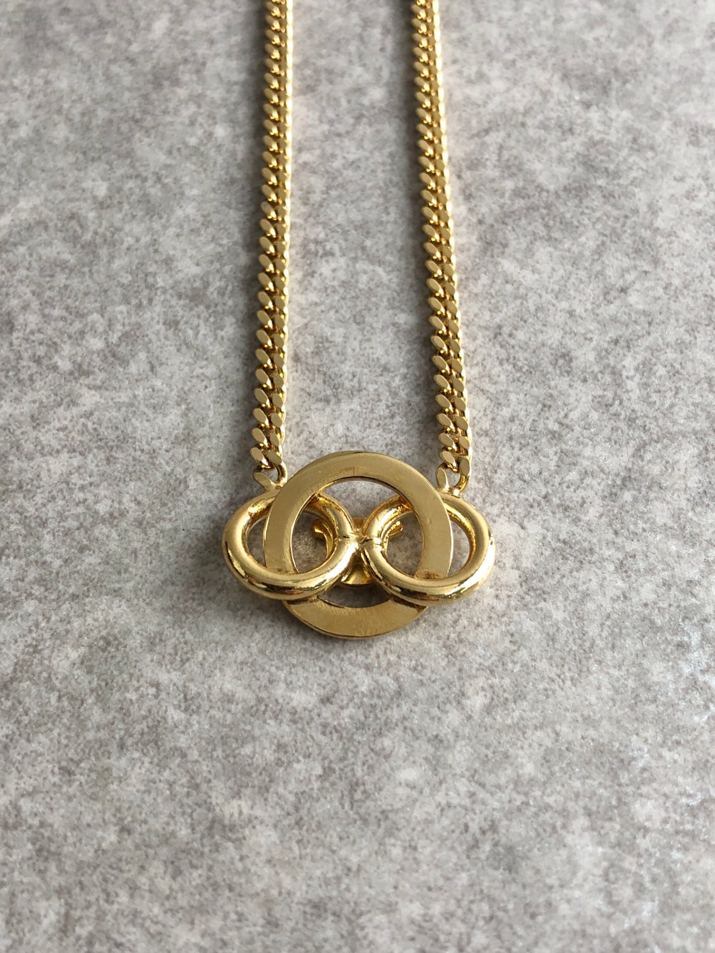 CELINE Blason Rhinestone Necklace Gold Vintage jghz4v