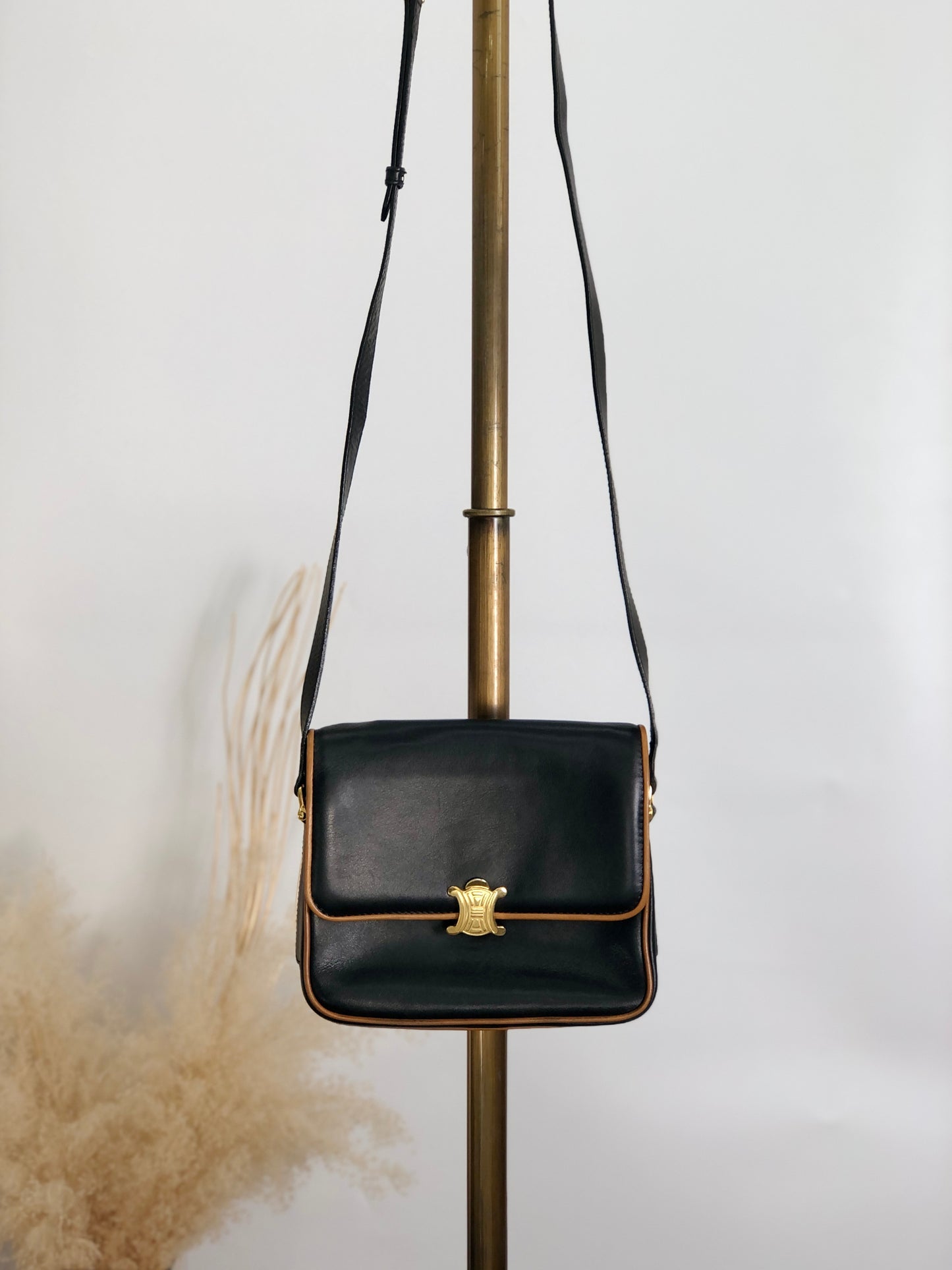 CELINE Triomphe Piping Shoulder bag Black×Brown Vintage 5hc7wn