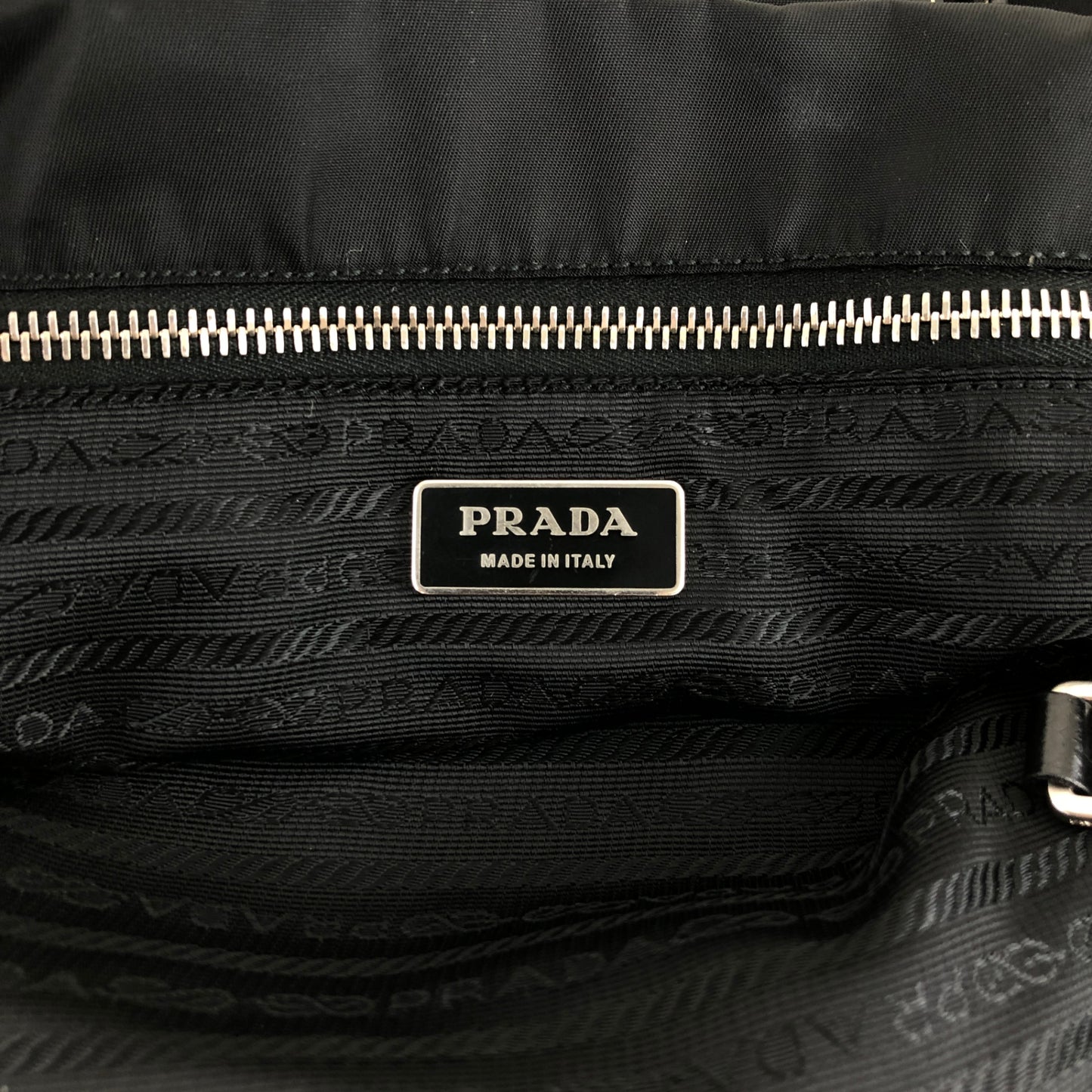 PRADA Tessuto Triangle Logo Totebag Black Vintage 7waabg