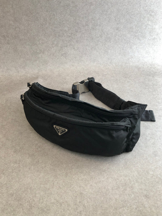 PRADA Tessuto Triangle Logo Sling bag Black Vintage n5nfph