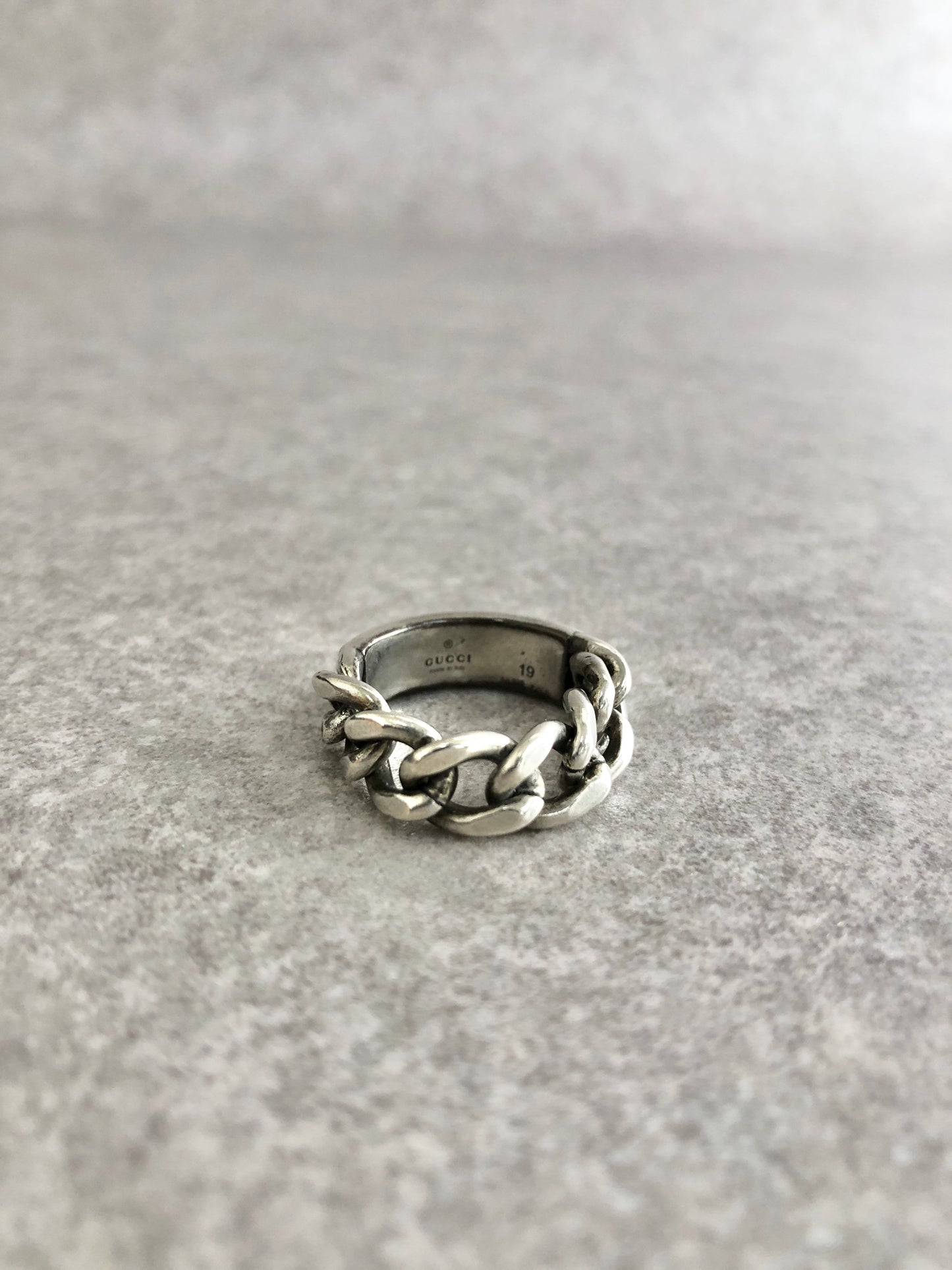 GUCCI Logo Ring Silver Vintage udybab