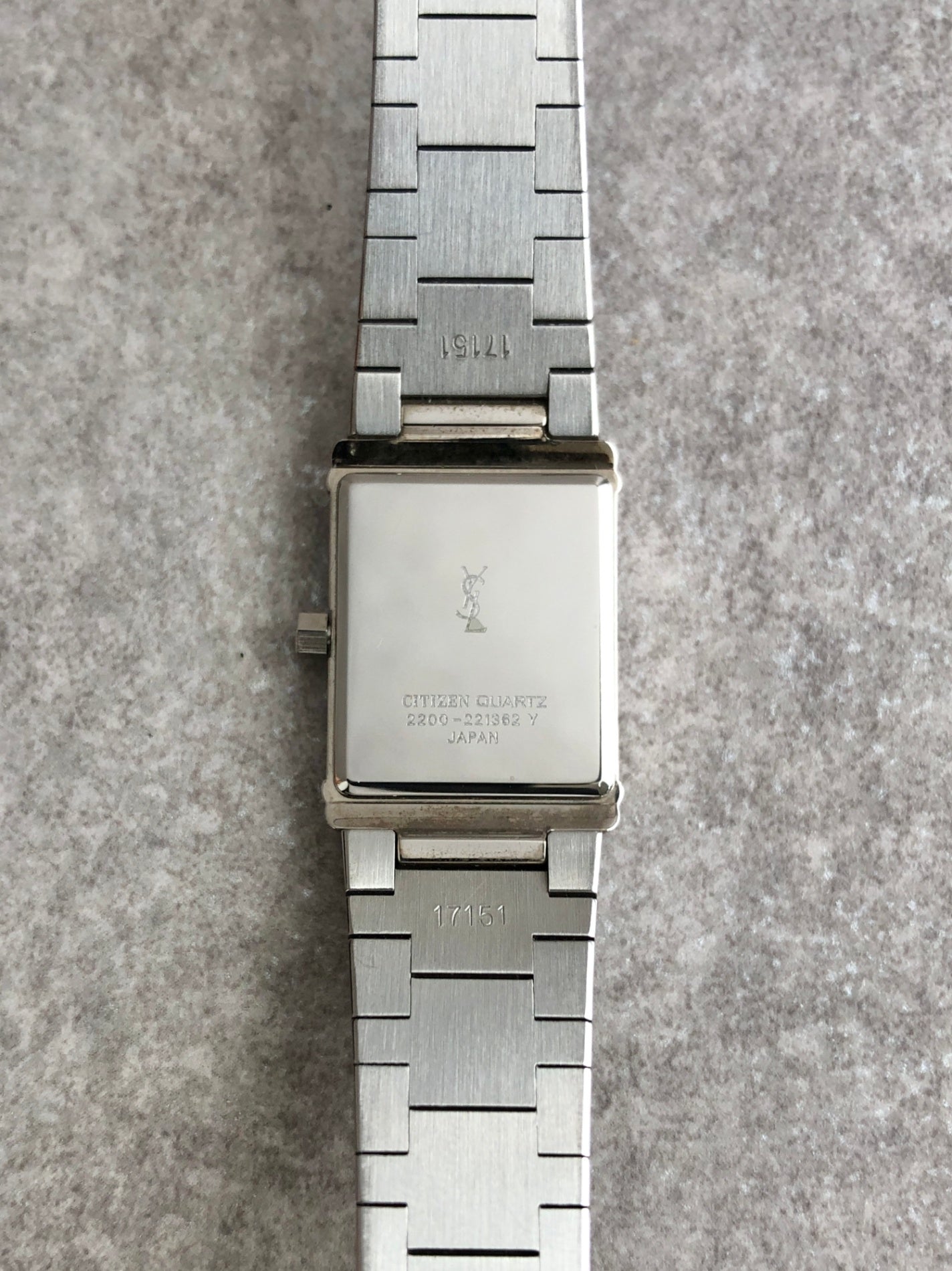 Yves Saint Laurent YSL Logo Quartz Watch Silver 2200-221362 Vintage nbbdz8