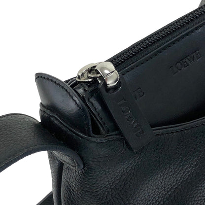 LOEWE Logo Leather Shoulder bag Black Vintage 8bxb8e