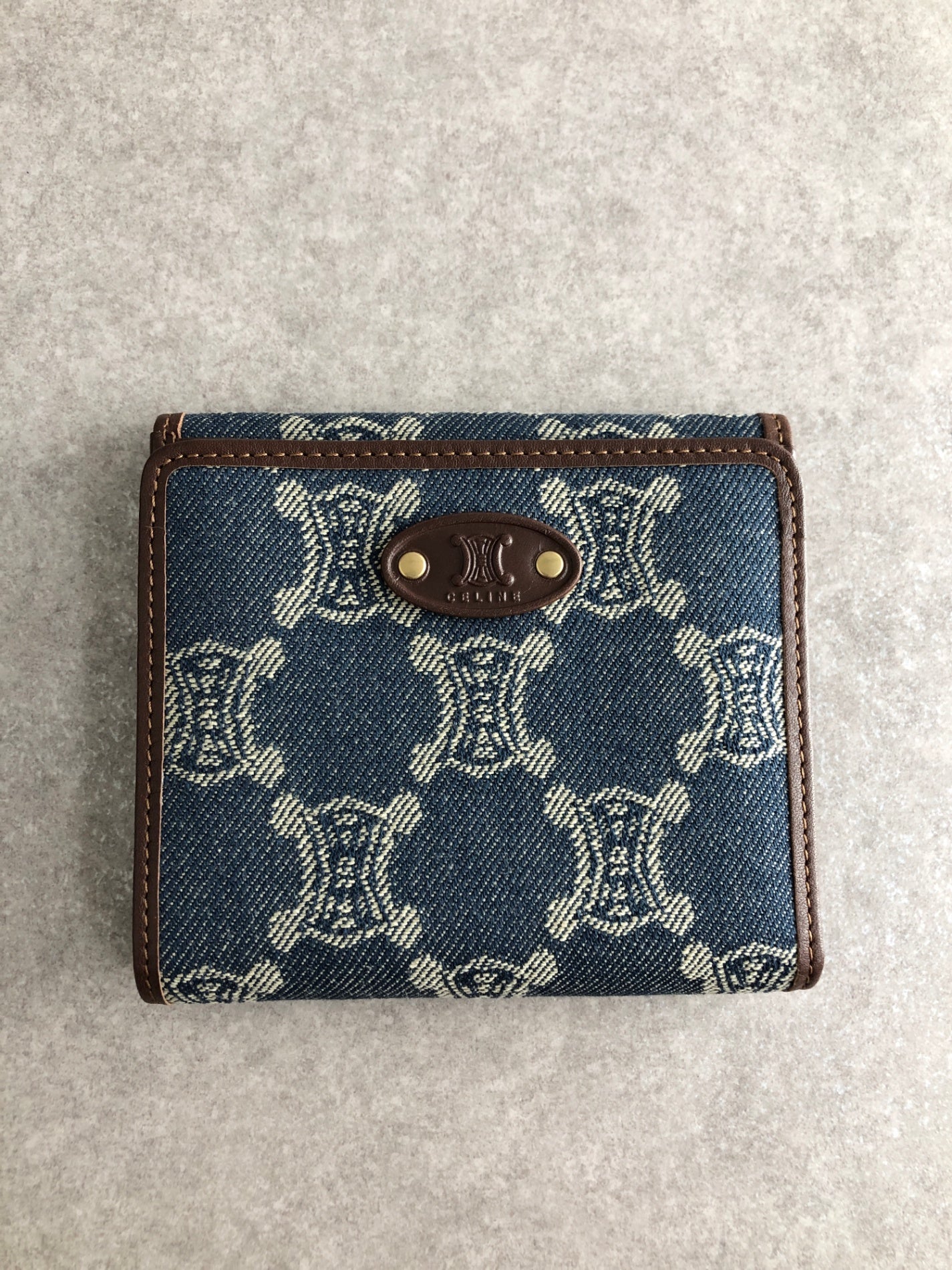 CELINE Triomphe Blason Folded Wallet Indigo Vintage 3pep8h