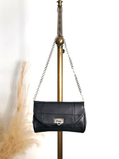 Salvatore Ferragamo Gancini Chain Shoulder bag Black Vintage sj8amk
