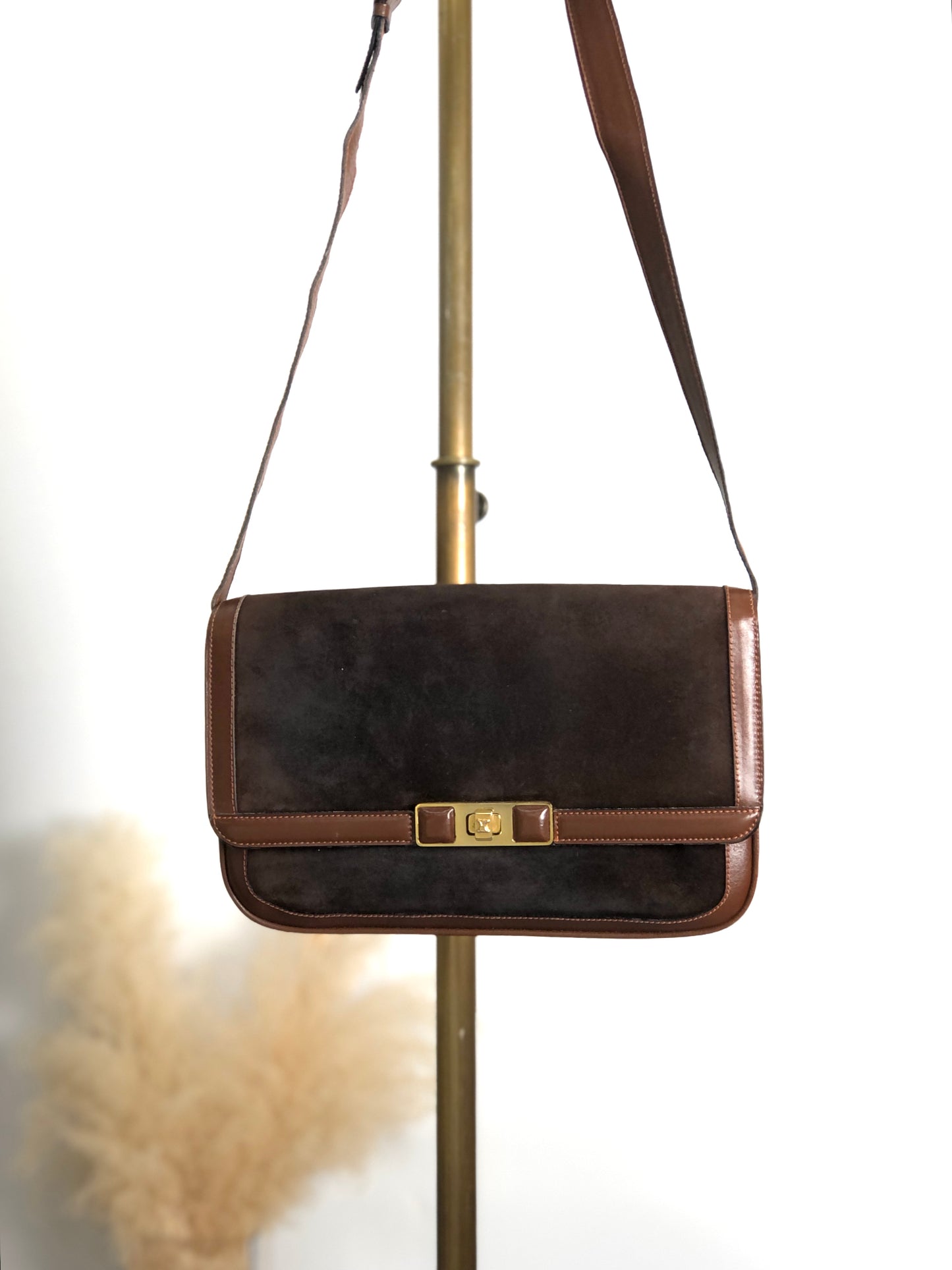 CELINE Blason Turn Lock Shoulder bag Brown Vintage j6d53x