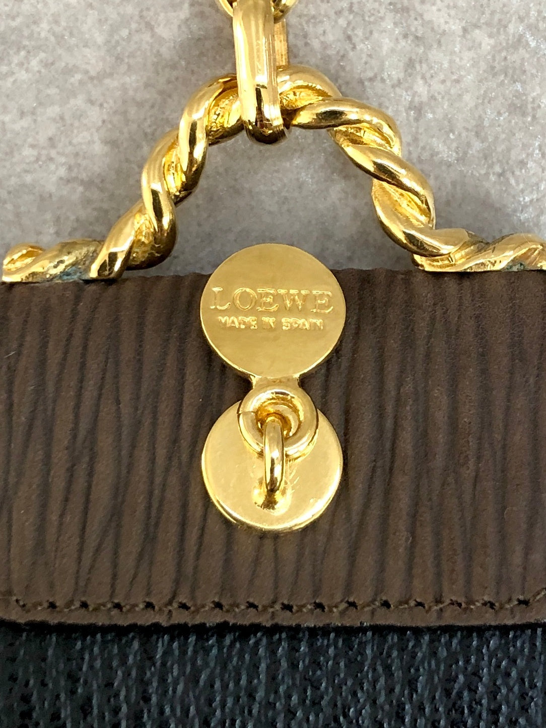 LOEWE Velazquez Anagram Charm Brown Vintage ycmeyb