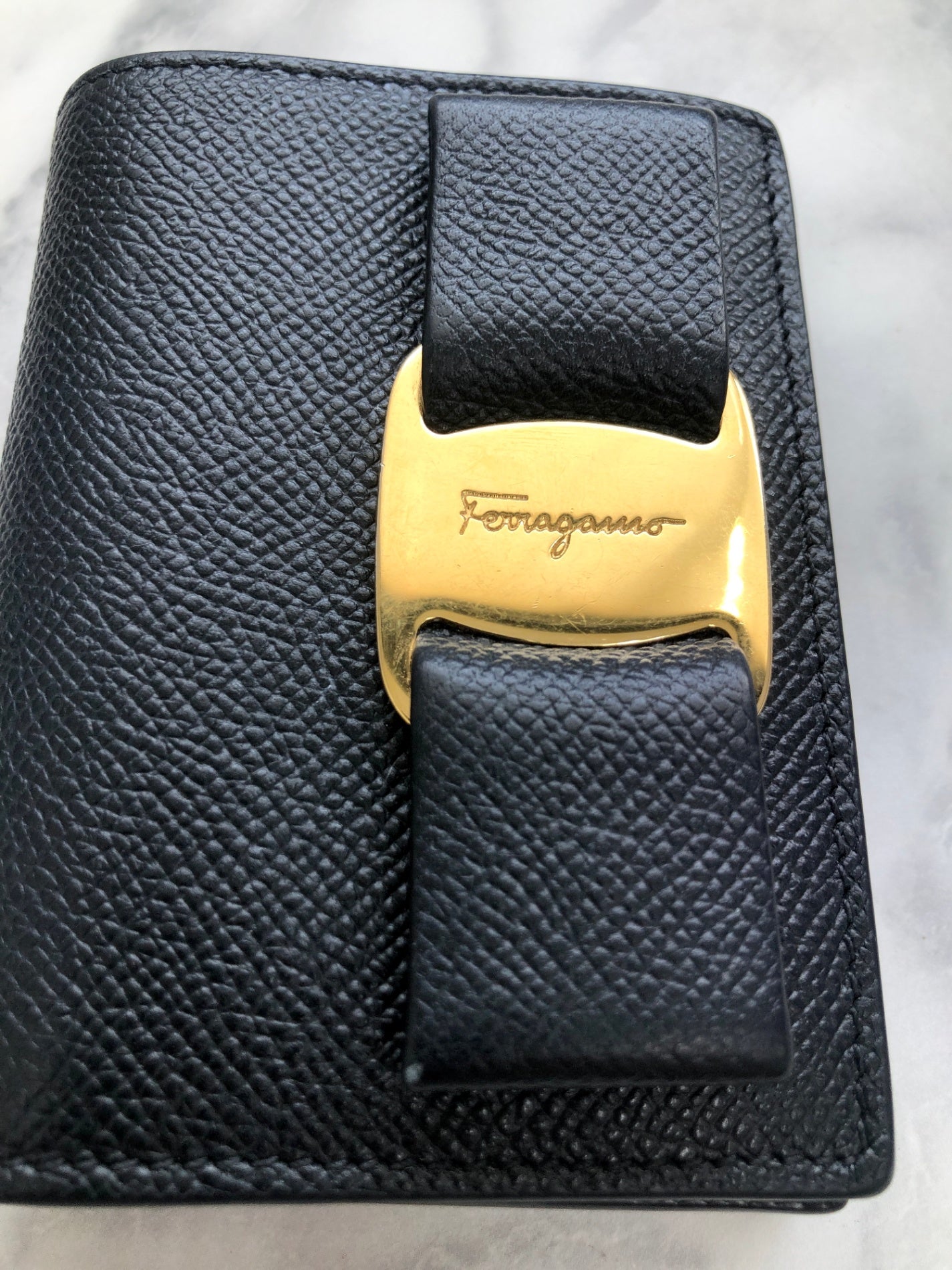 Salvatore Ferragamo Vala Folded Wallet Black Vintage vfabbw