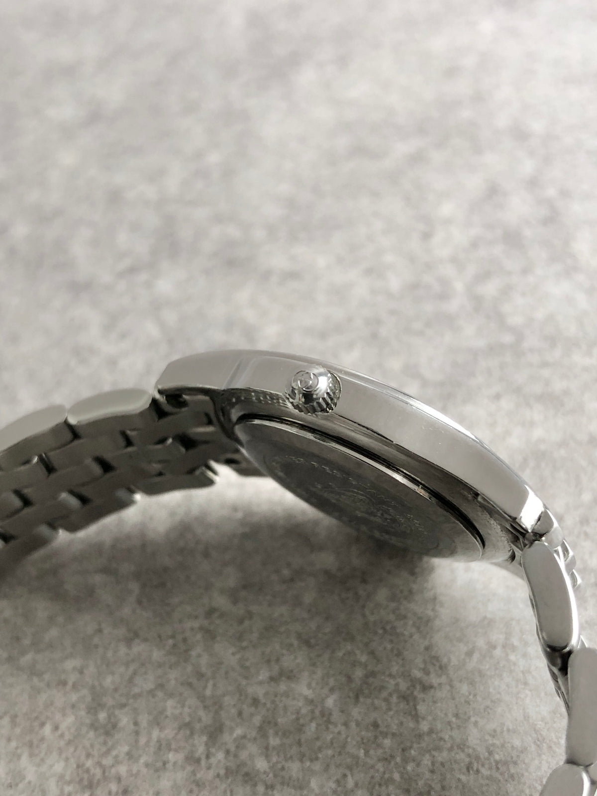 GUCCI Logo Quartz Watch Silver 5500L Vintage wbu438