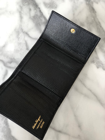 Salvatore Ferragamo Vala 絲帶皮革金屬扣折疊錢包黑色復古 2hapn4 