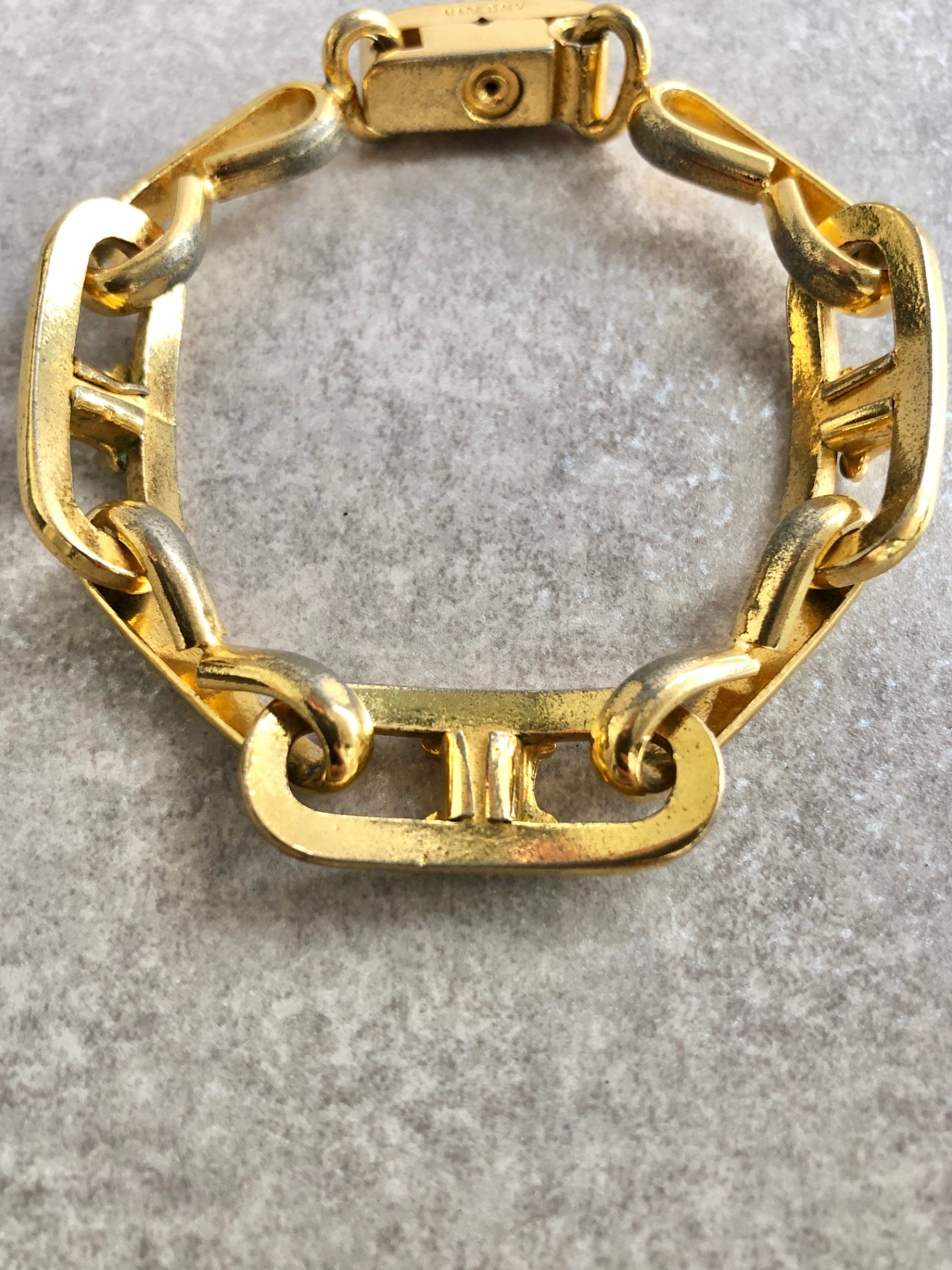 CELINE Blason Bracelet Gold Vintage zs6hm4