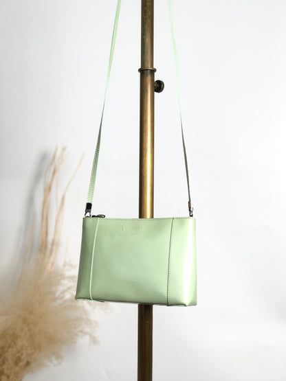 Christian Dior Logo Embossed Shoulder bag Green Vintage 7izpjd