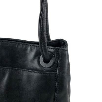 CHANEL Coco Mark Tassel Shoulder bag Black Vintage 5swwjx