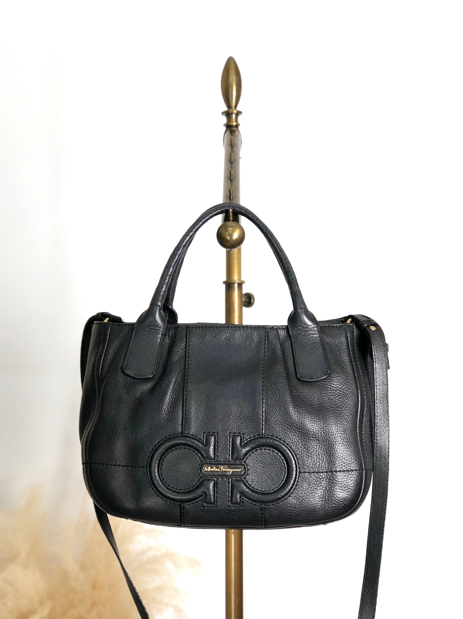 SalvatoreFerragamo植物柄ヴィンテージショルダーバッグ　ポーチ付 楽天市場】フェラガモ（柄花・植物）（レディースバッグ｜バッグ