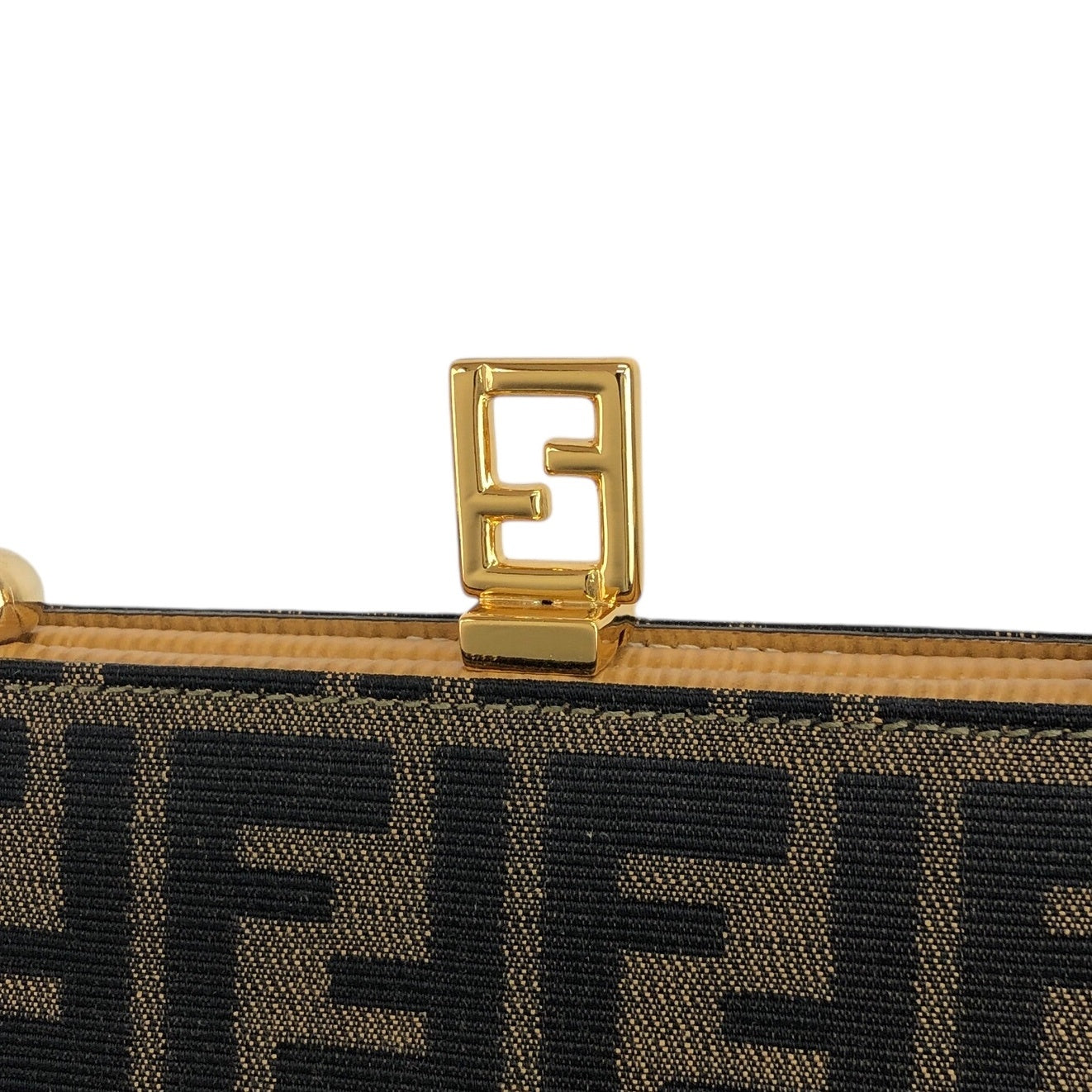 FENDI Zucca Metal Clasp Handbag Brown Vintage tixxhz