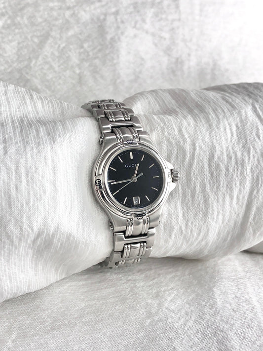 GUCCI Logo Quartz Watch Silver 9040L Vintage mgafij