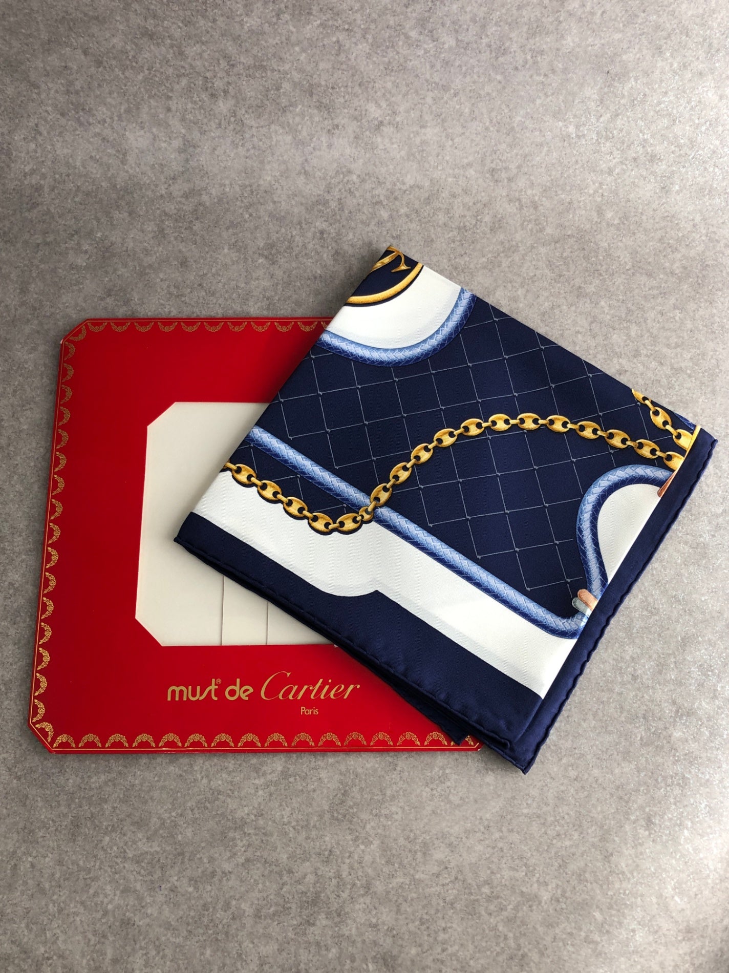Cartier SILK Scarf Navy Vintage c4tyjs – VintageShop solo