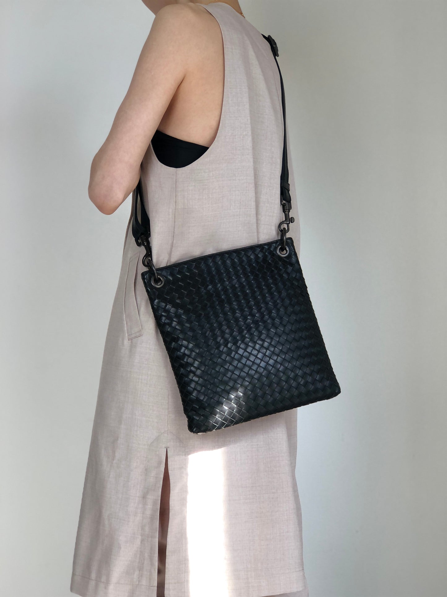 Bottega Veneta Intrecciato Shoulder bag Black Vintage zn3au7