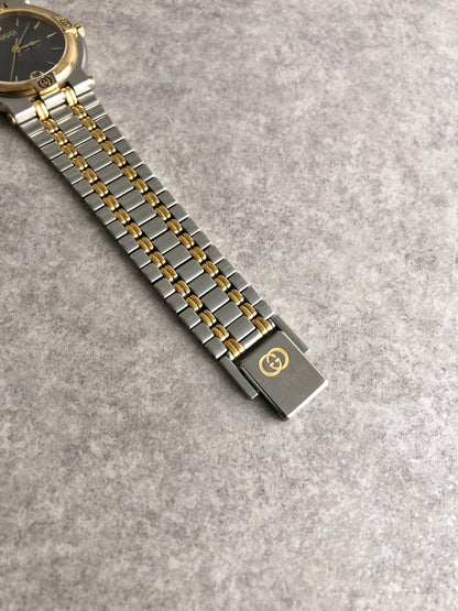 GUCCI Logo Quartz Watch Silver×Gold 9000M Vintage 6pbxdx