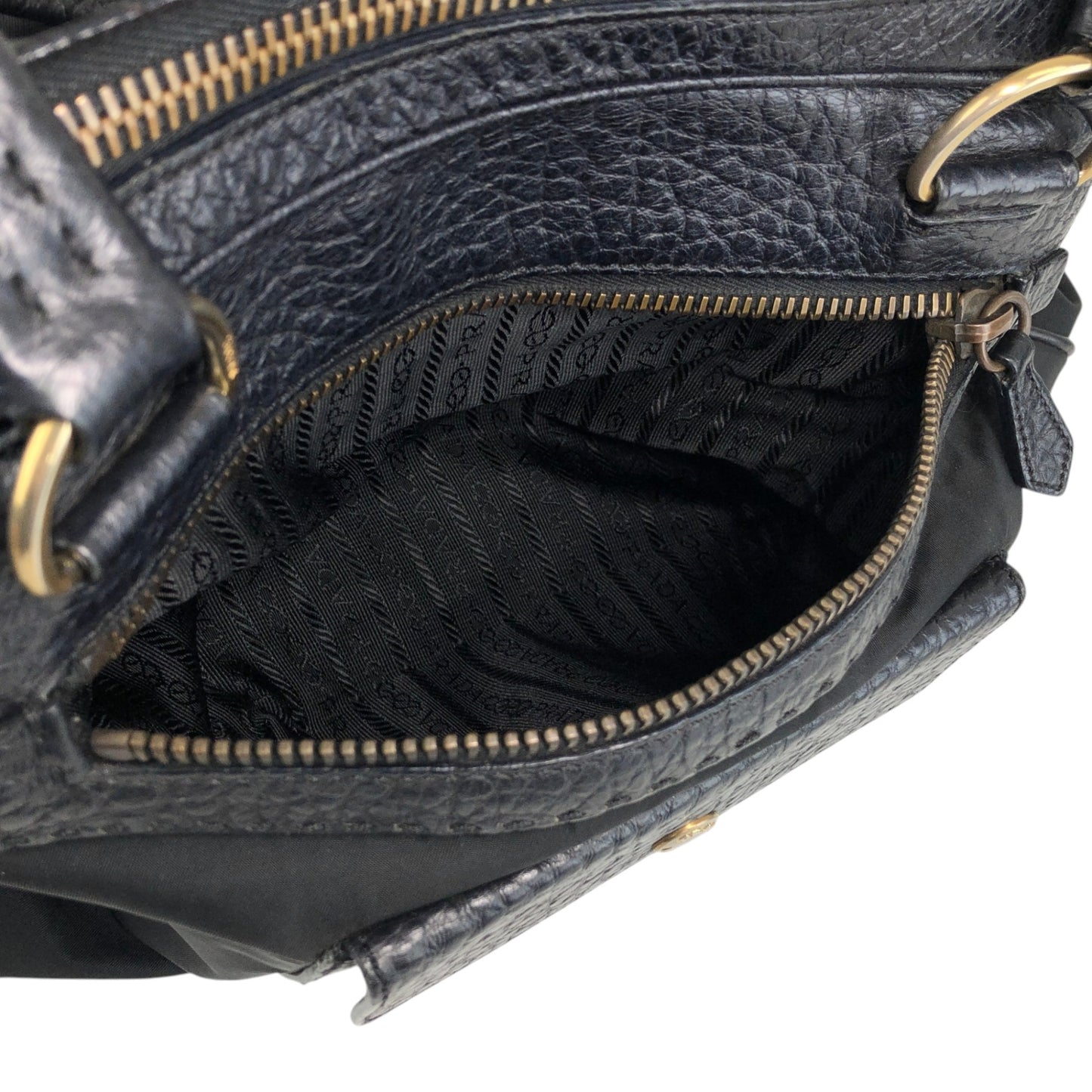 PRADA Triangle Logo Front Pocket Totebag Black Vintage 8vzd5r