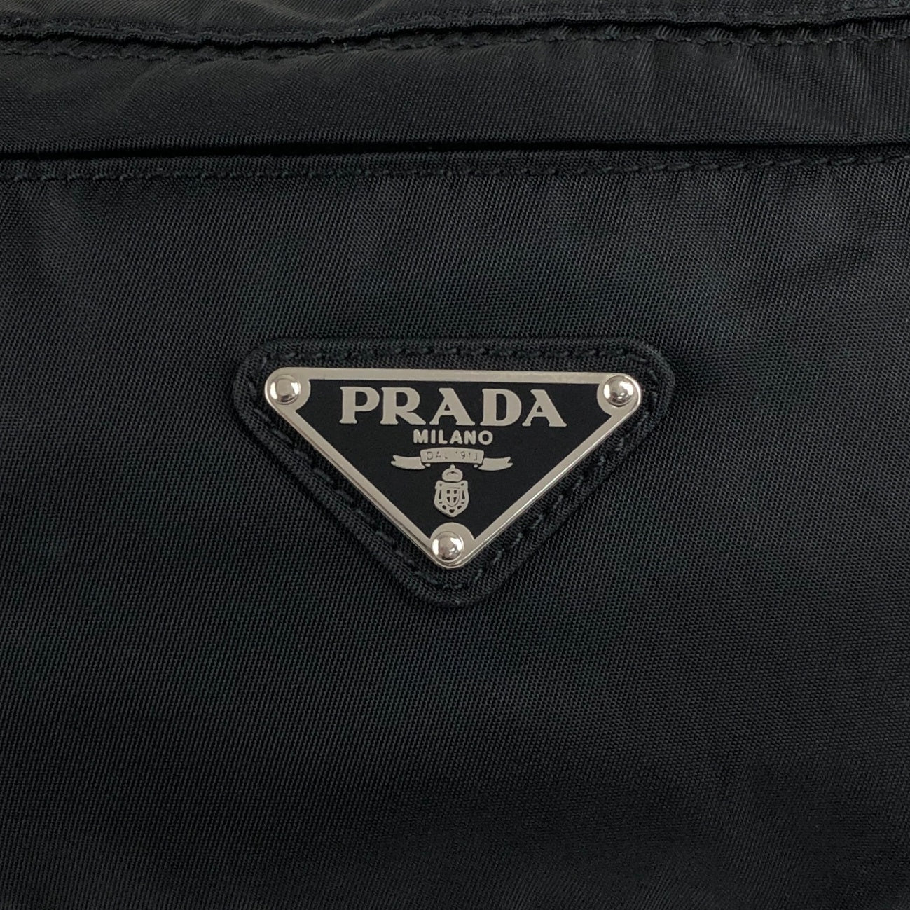 PRADA Tessuto Triangle Logo Sling bag Black Vintage zrmm8e