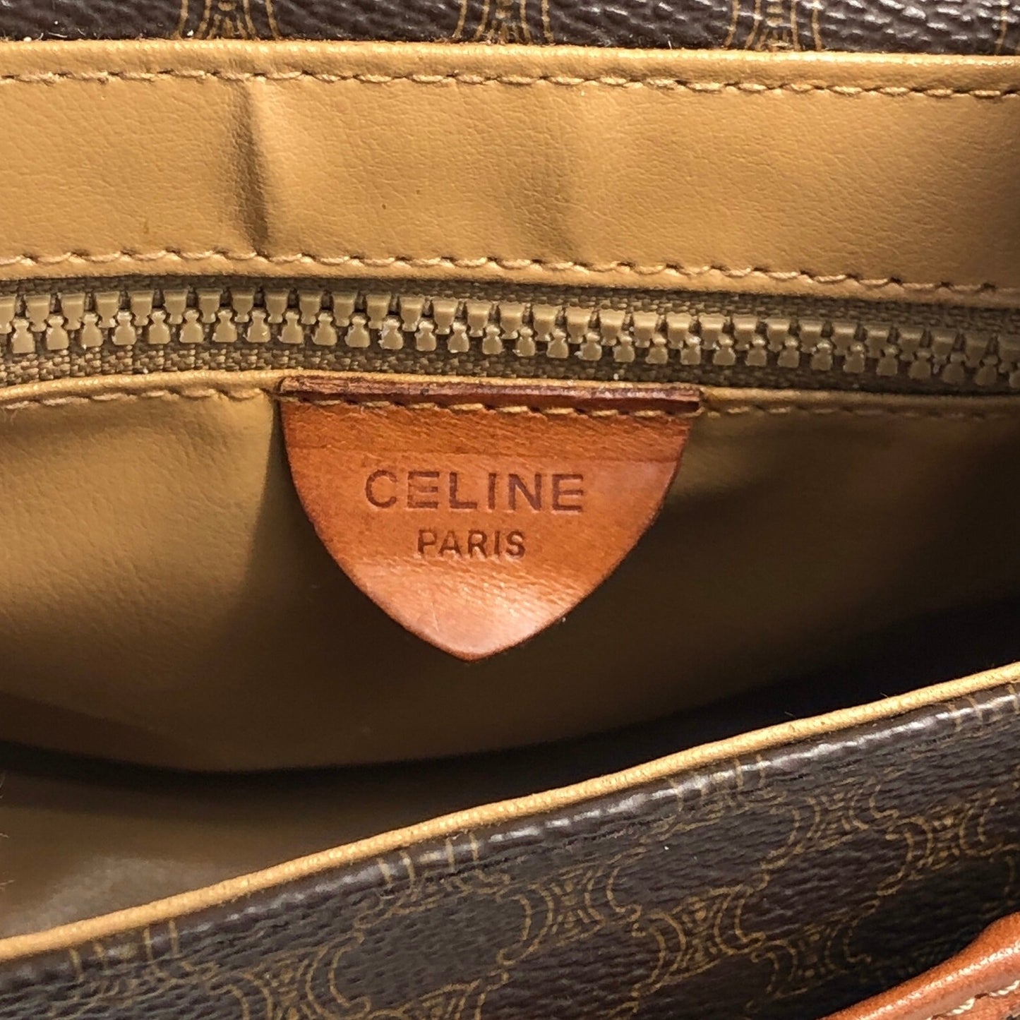 CELINE Macadam Blason Shoulder bag Brown Vintage w4w3x4