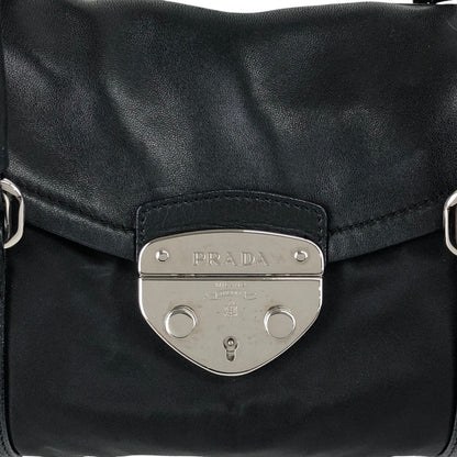 PRADA Triangle Logo Front Lock Totebag Black Vintage dggbp5