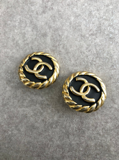 CHANEL Coco Mark Earrings Black×Gold Vintage bcnc28