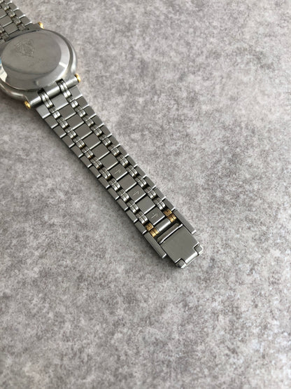 GUCCI Logo Watch Silver×Gold 9000L Vintage 4ba7ce